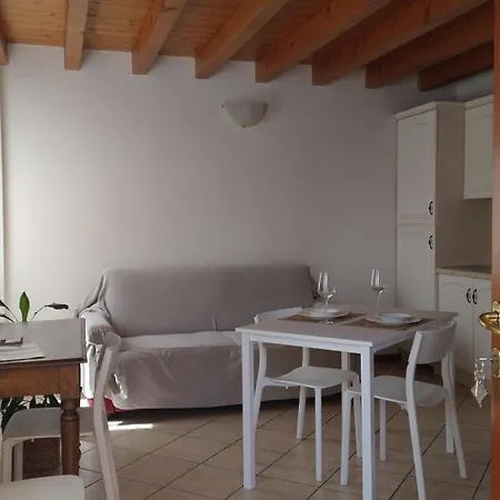 Couette-café Agora' Gardone Riviera