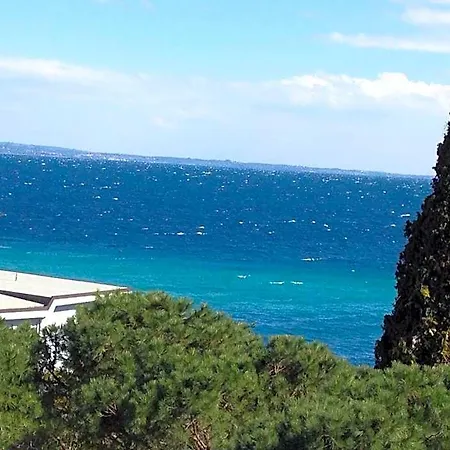 Agora Bed & Breakfast Gardone Riviera