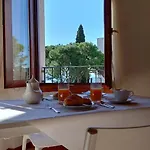 Bed and Breakfast Agora 4*