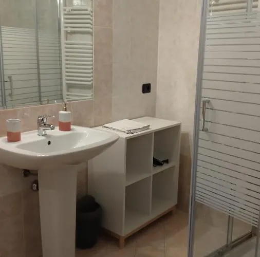 לינה וארוחת בוקר Agora Suite